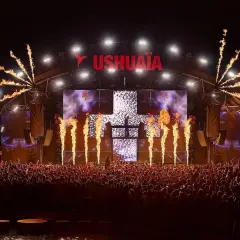 Martin Garrix enciende Ushuaïa con pirotecnia y una multitud vibrante.
