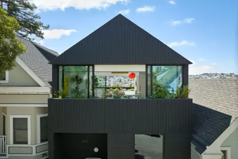 Casa moderna con vistas panorámicas, ideal para escuchar música house 2000.