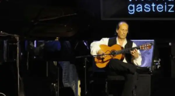 Chick Corea y Paco de Lucía, maestros de la música, comparten escenario.