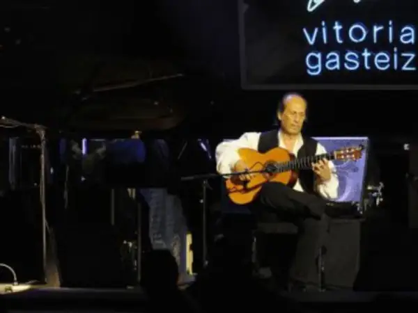 Chick Corea y Paco de Lucía, maestros de la música, comparten escenario.